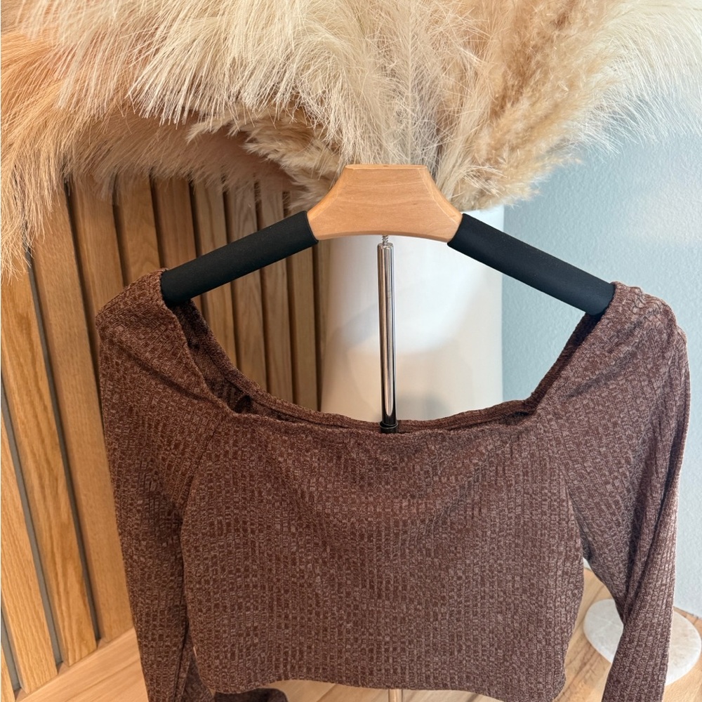 Brown Ribbed Off-Shoulder Crop Top - Picture 2 of 2
